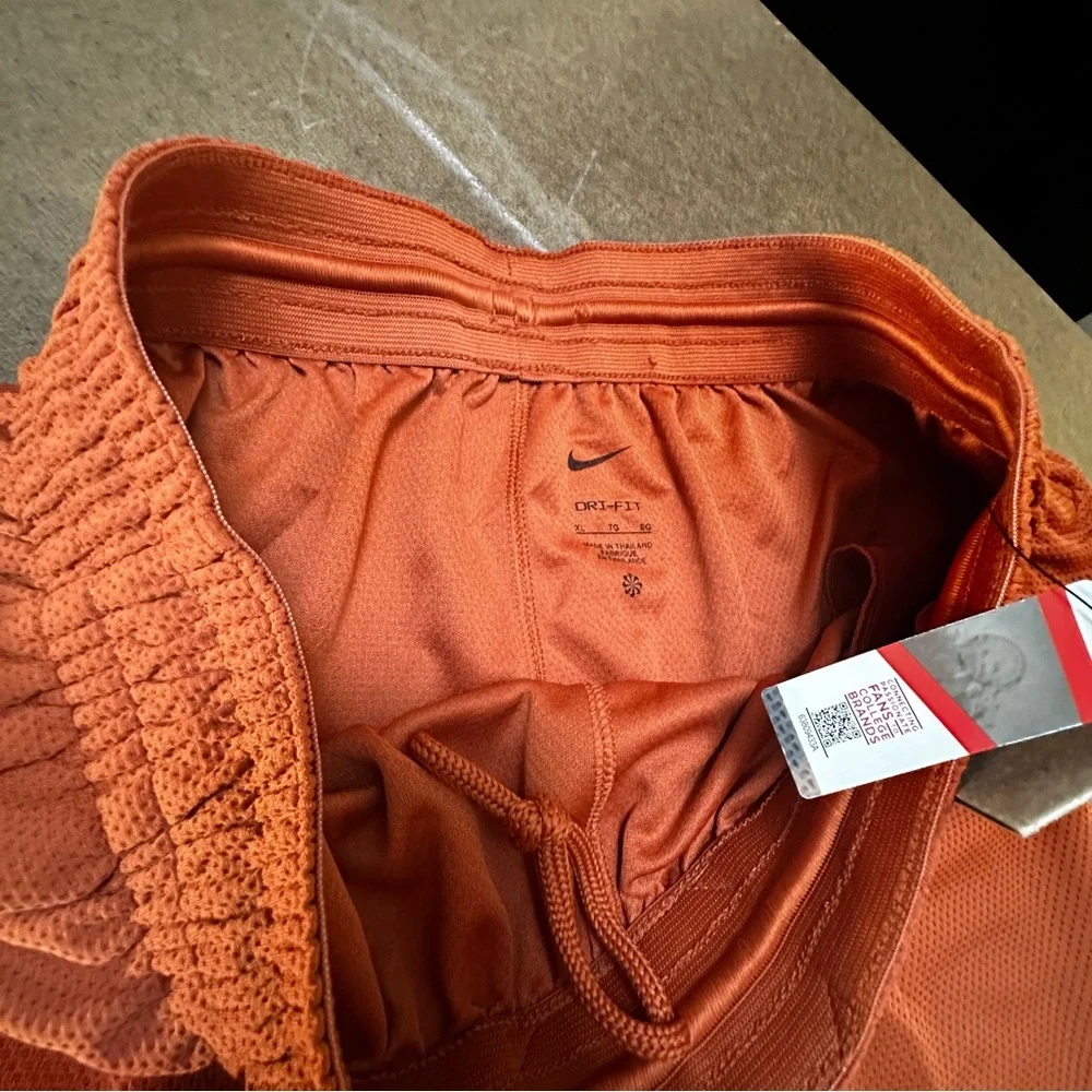 Nike Men's Texas Longhorns Team Basketball Dri-fit Shorts Size XL NWT - Picture 10 of 12